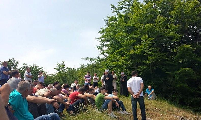 http://muftijstvo-mostarsko.ba/images/stories/lipovaca.jpg
