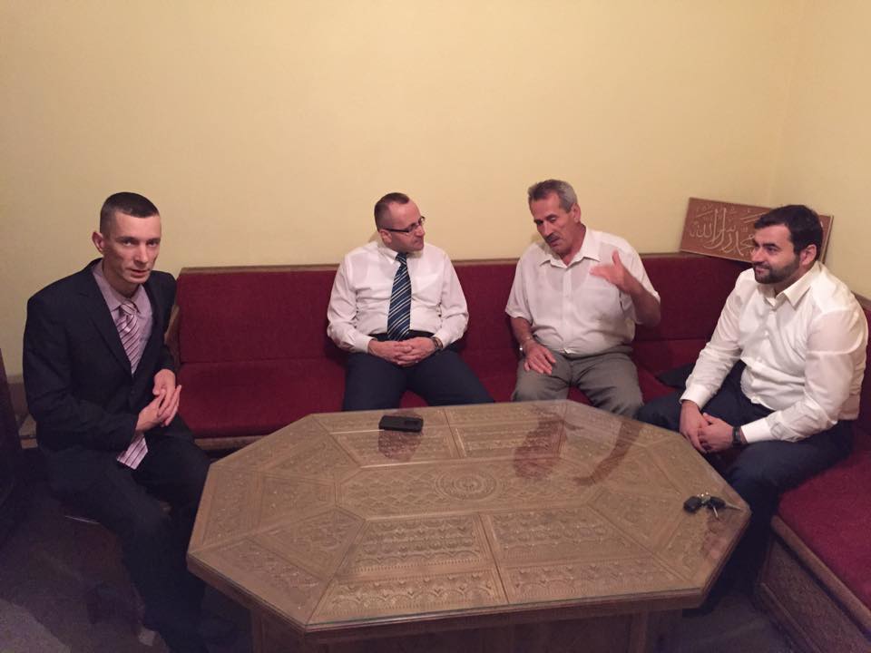 http://muftijstvo-mostarsko.ba/images/stories/prozor3.jpg