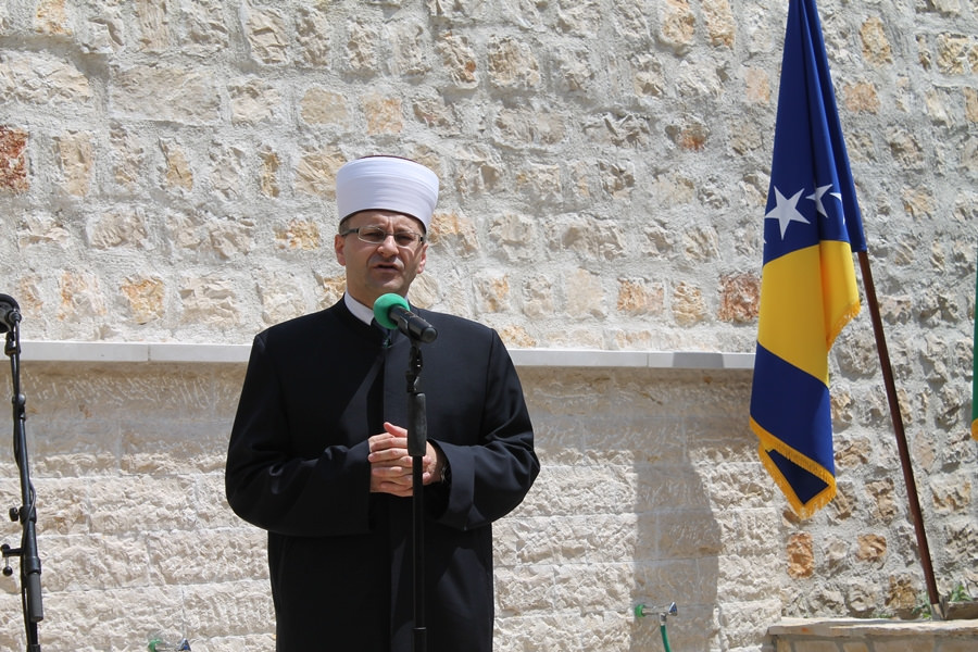 http://muftijstvo-mostarsko.ba/images/stories/saricadz3.jpg