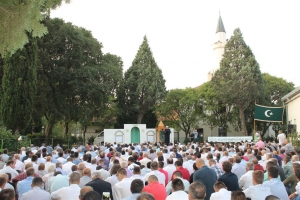 Bajramska hutba mostarskog muftije: NE DOZVOLIMO DA NAS RAZLIKE UDALJAVAJU