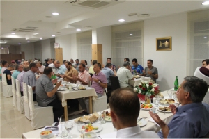 Uposlenici Medžlisa IZ Mostar na zajedničkom iftaru