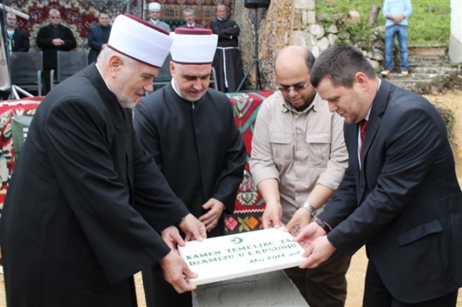 Svečano postavljen kamen temeljac za gradnju džamije u Lapsunju kod Prozora