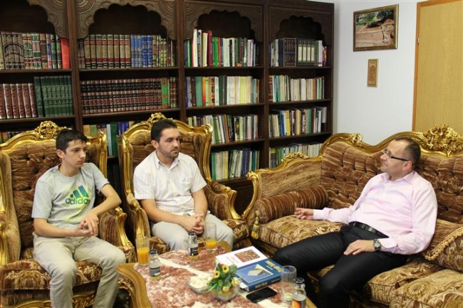 Muftija Dedović primio mladog hafiza Aziza Makana