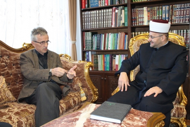 Mostarski muftija uručio priznanje Ibrahim ef. Zlomužici za istrajan i savjestan rad u Islamskoj zajednici