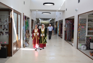 U Mostaru svečano otvoren zanatsko-trgovački centar Bazar