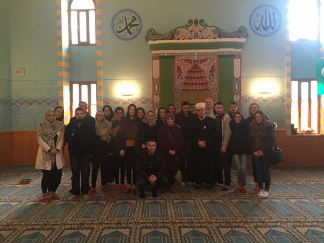 Studenti u posjeti Osman-pašinoj džamiji u Trebinju