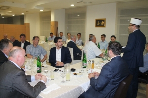 Muftija Dedović priredio iftar za izabrane predstavnike i političke partije u HN kantonu