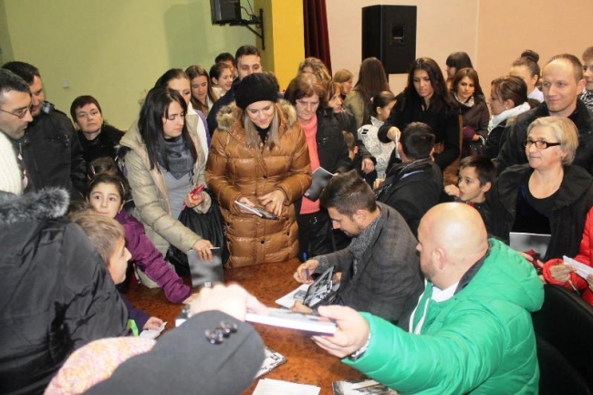 Knjiga &ldquo;I ja sam iz Srebrenice&rdquo; promovirana i u Prozoru