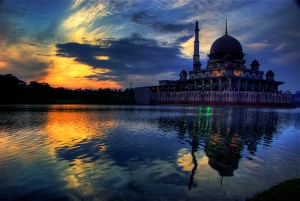 ISLAM U VRIJEME POSTMODERNITETA