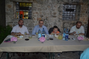 Muftija Dedović na iftaru s omladinom Info-servisa