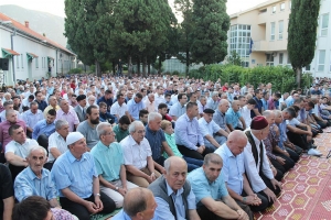 Bez na&scaron;e posvećenosti zajednici, truda i odricanja, neće biti napretka!