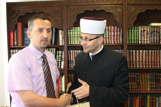 Amer ef. Jugo dobio priznanje za najboljeg muallima na području Muftijstva mostarskog