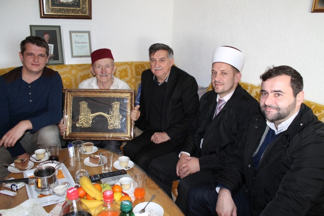 U posjeti Mehi Mariću: &bdquo;Sve mi diraj Islamsku zajednicu nemoj!!!&ldquo;