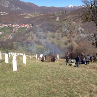 Borovničani očistili svoje mezarje