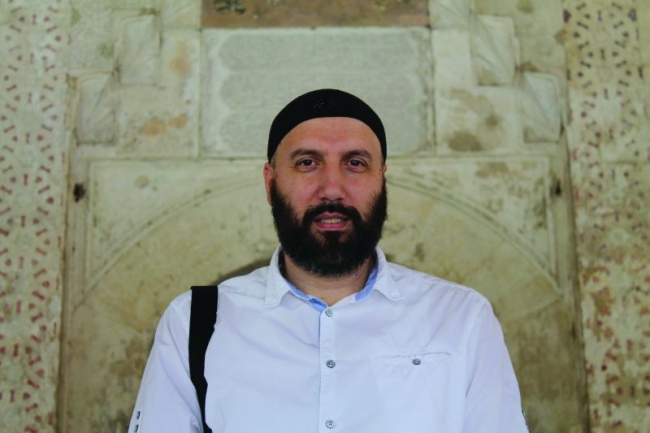 Kaligraf Munib Obradović