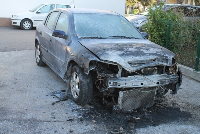 Otkriti motive paljenja automobila &Scaron;efik ef. Čavčića