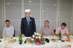 Muftija Dedović na iftaru sa privrednicima