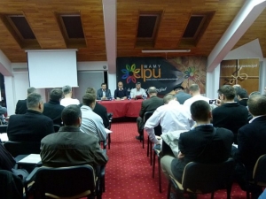POČEO PRVI CIKLUS STRUČNIH SEMINARA ZA IMAME, HATIBE I MUALLIME