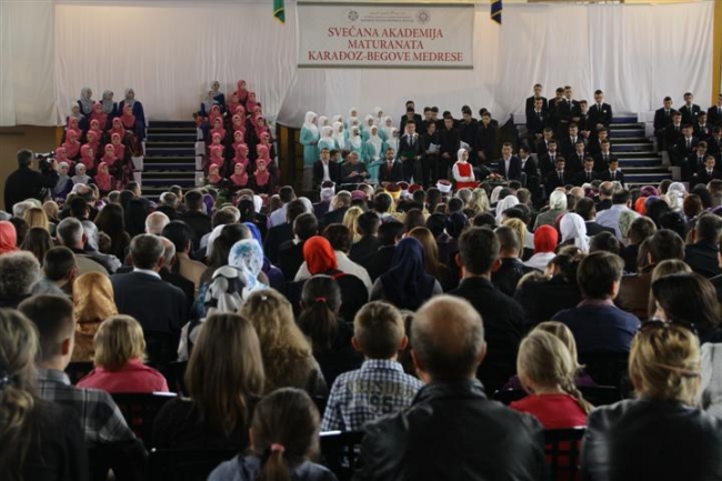 Karađoz-begova medresa ispratila 369. Generaciju maturanata