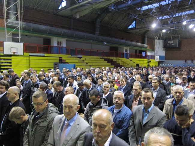 Bajram-namaz klanjan na 44 mjesta i sportskoj dvorani u Konjicu