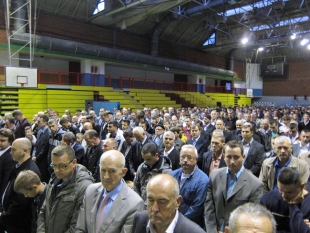 Bajram-namaz klanjan na 44 mjesta i sportskoj dvorani u Konjicu