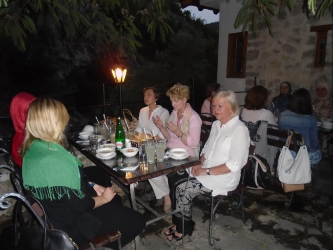 Zajednički iftar za dru&scaron;tveno angažirane žene Muftijstva mostarskog