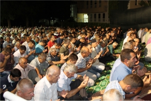 Mostar: Centralni programi povodom Lejletul Kadra održan u džematu Zalik