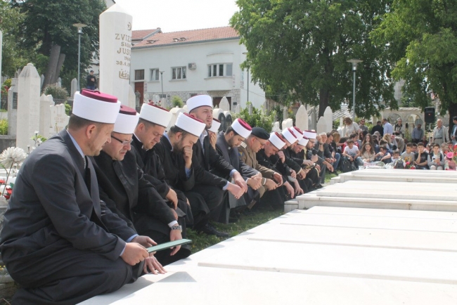 Dova &scaron;ehidima- Deveti maj je kratka historija Mostara