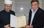 Muftija mostarski uručio priznanja dugogodišnjem predsjedniku Izvršnog odbora Medžlisa IZ-e Mostar Ramizu Jelovcu
