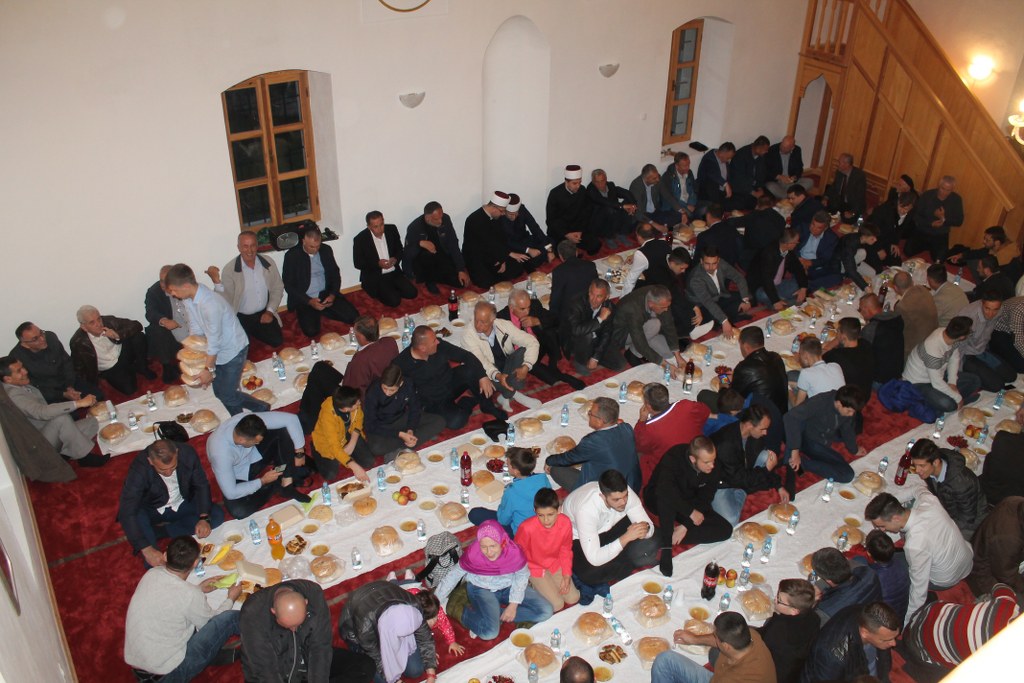 Iftar u Carevoj džamiji okupio 250 Bošnjaka Nevesinja
