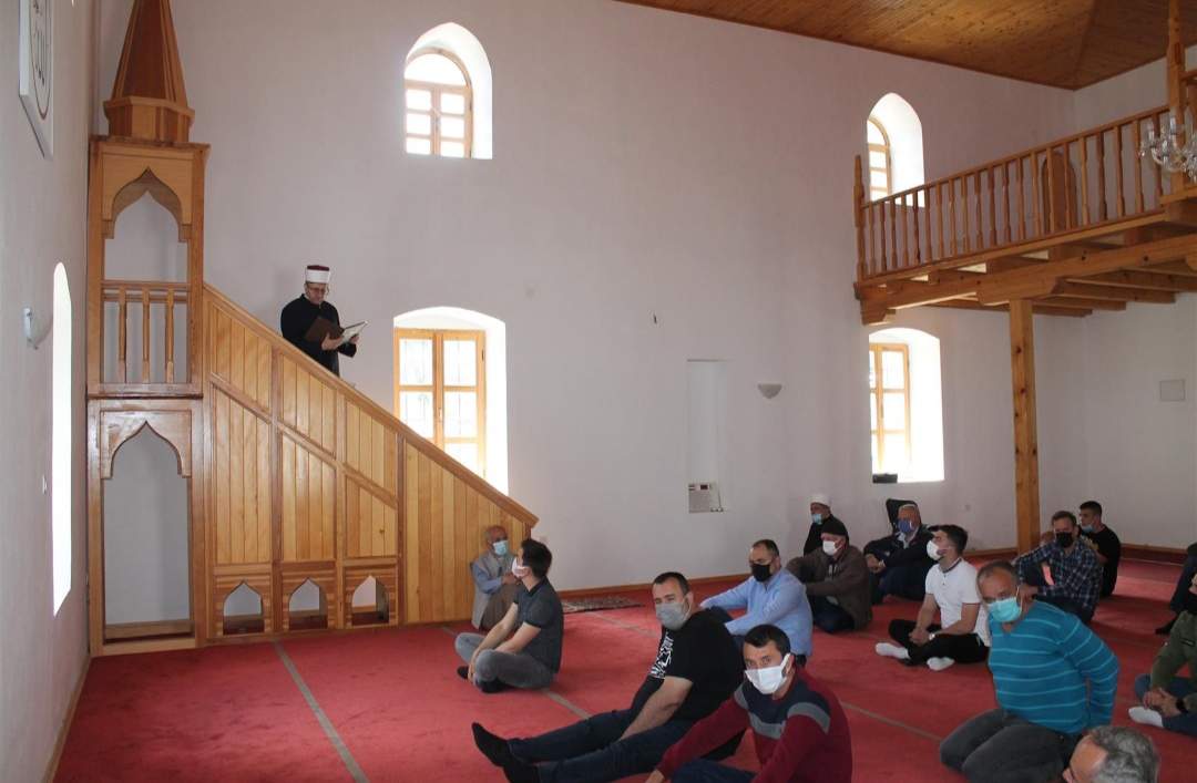 Hutba: Džemat i džamija su duhovni i moralni temelj našeg naroda (Video)