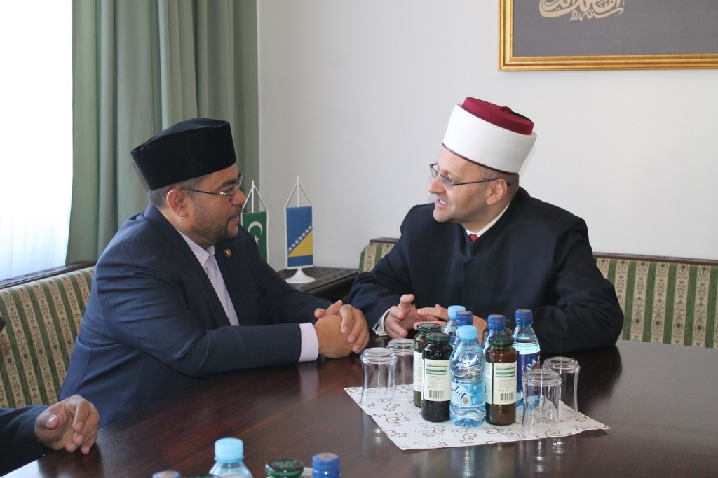 Izaslanik premijera Malezije dr. Mujahid Yusof posjetio mostarskog muftiju