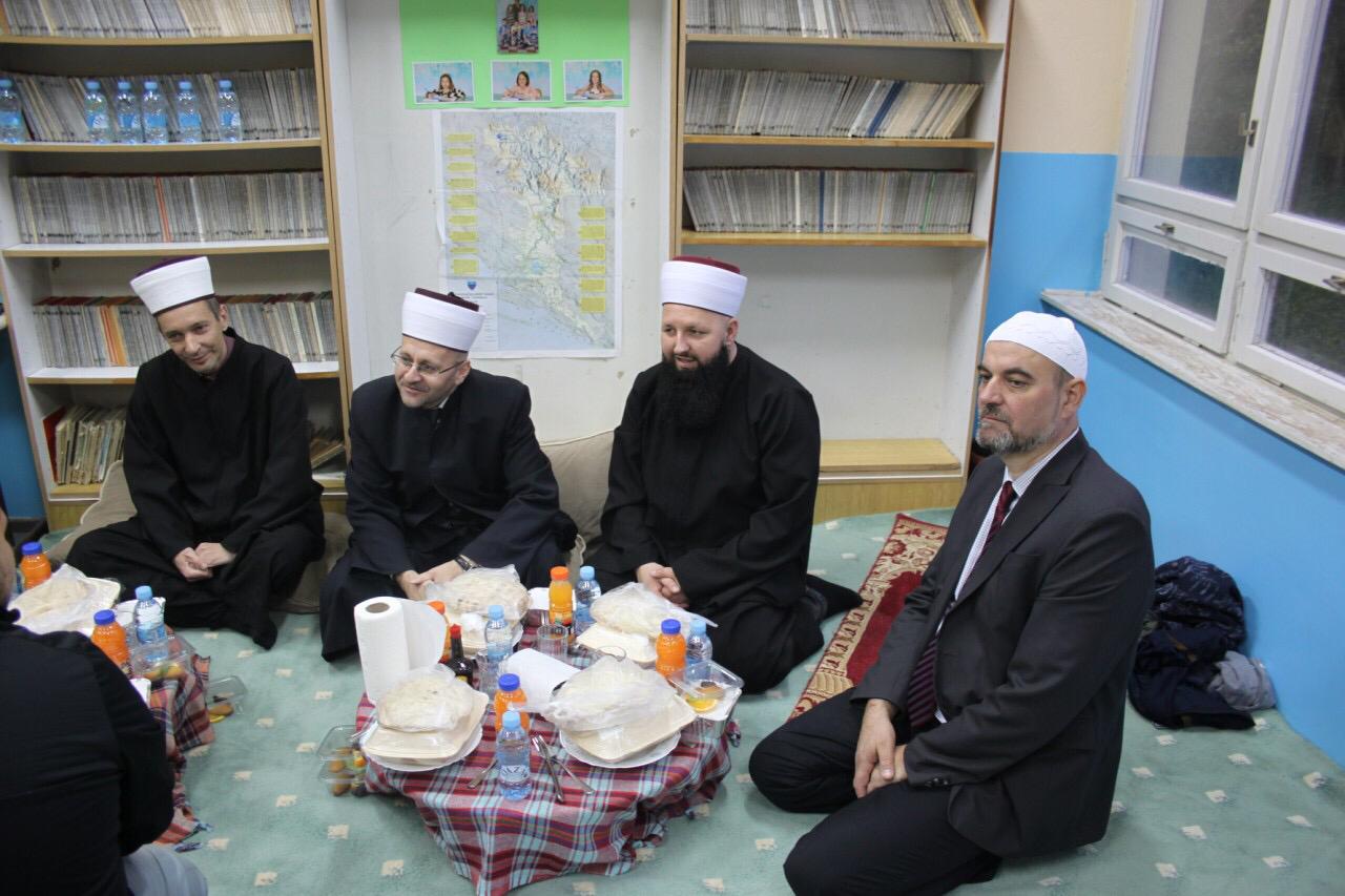 Ramazanska posjeta Gračanici - Medžlis Islamske zajednice Prozor