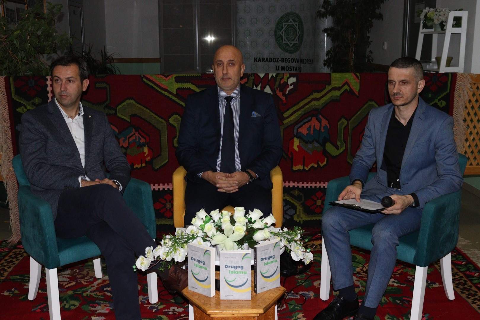 Knjiga "Status drugog u islamu" promovirana u Karađoz-begovoj medresi